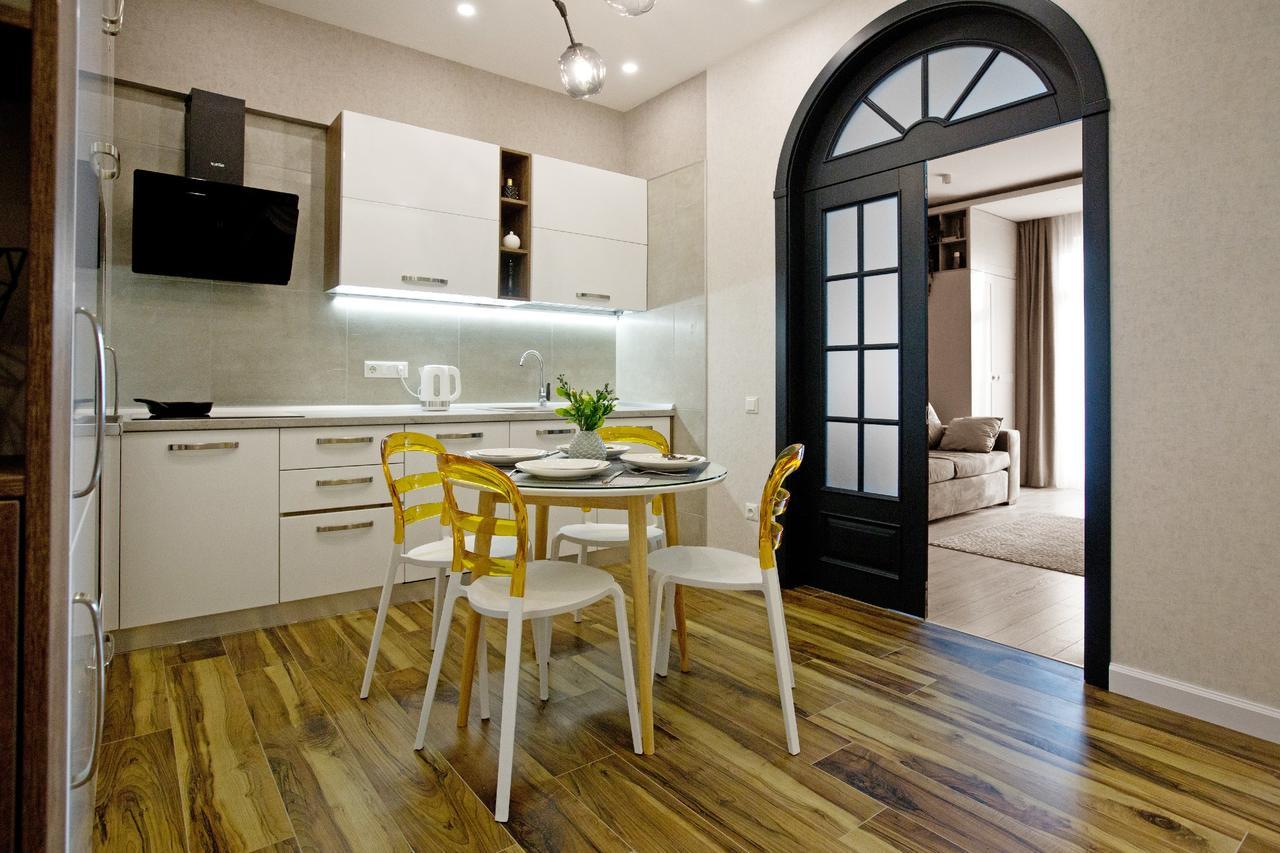Sunny Belle Apartments Odessa Buitenkant foto